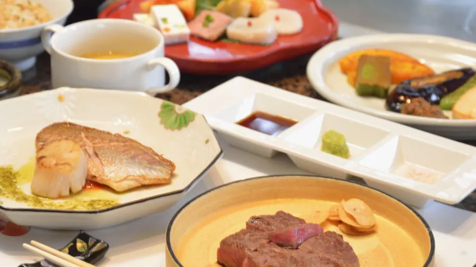 Atami Taikanso, a Ryokan Associated with Yokoyama Taikan