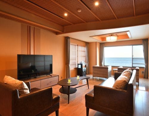 和室スイート（12.5帖＋リビングルーム）