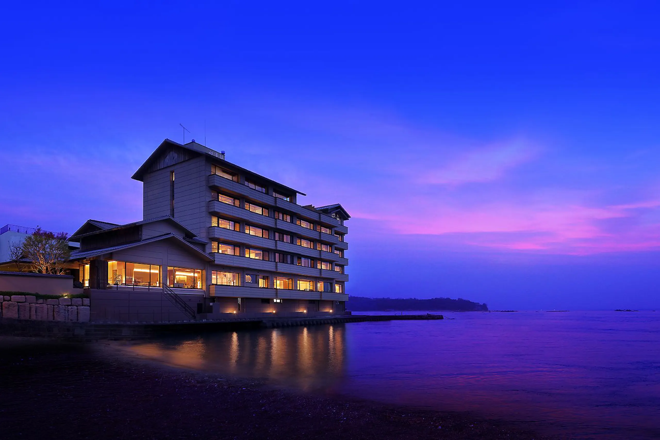伊豆の海沿いで海の見えるホテル・旅館の宿15選 - IiSENTAKU