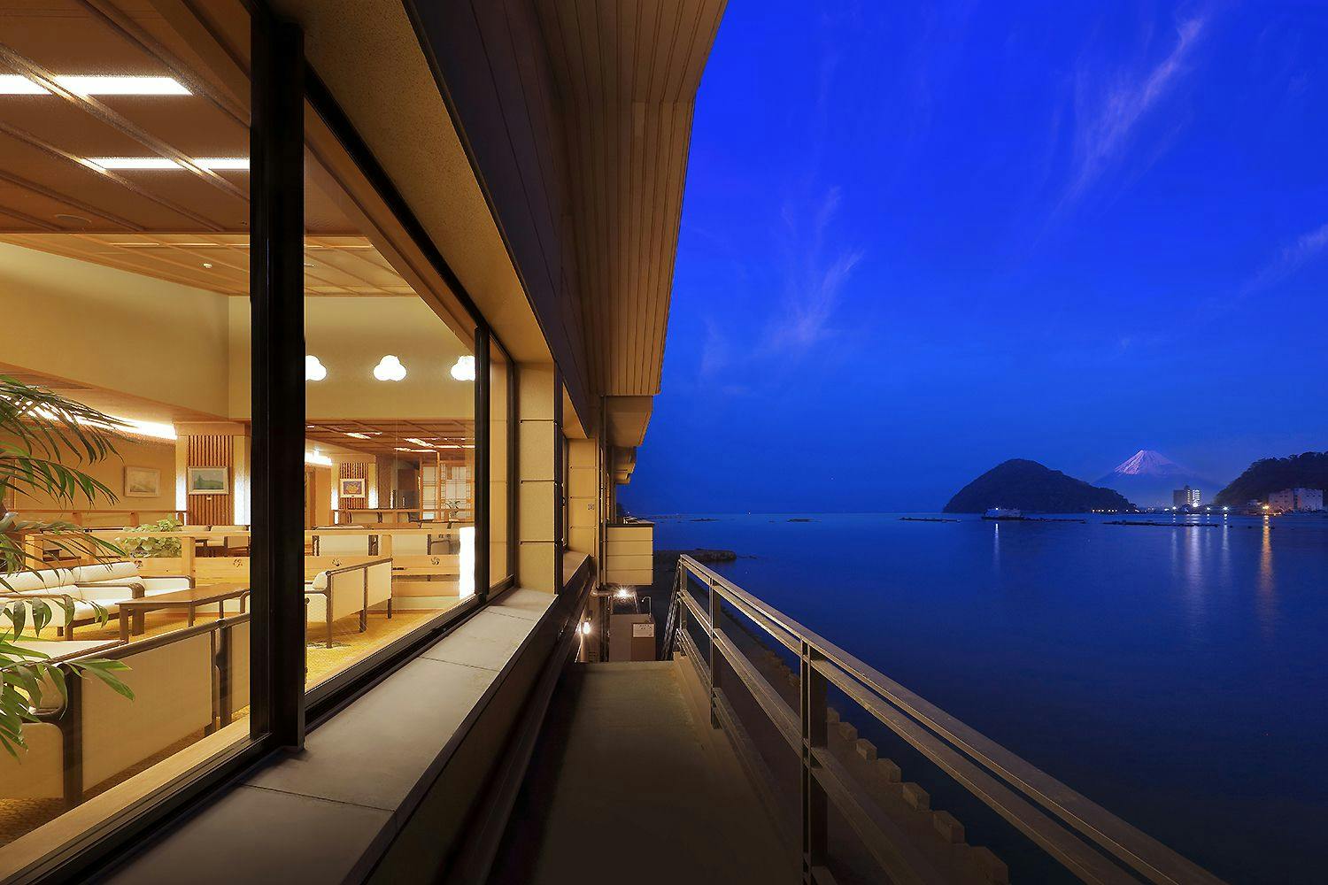 伊豆・三津浜温泉　松濤館