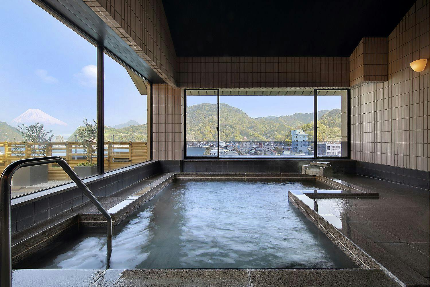 伊豆・三津浜温泉　松濤館
