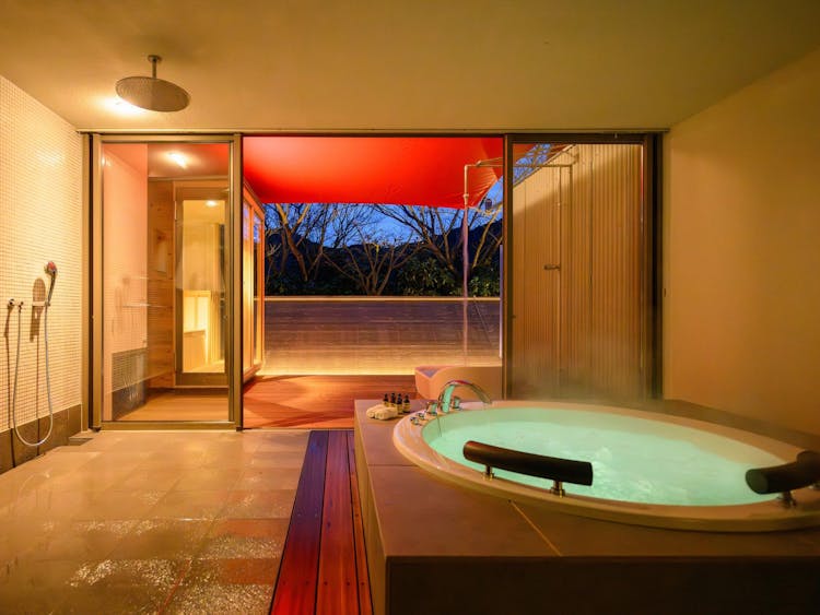 離れ-Villa-メゾネットツイン【半露天・サウナ・水風呂】のサムネイル画像
