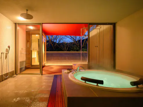 别馆独立 - 客房专属私人按摩浴缸。