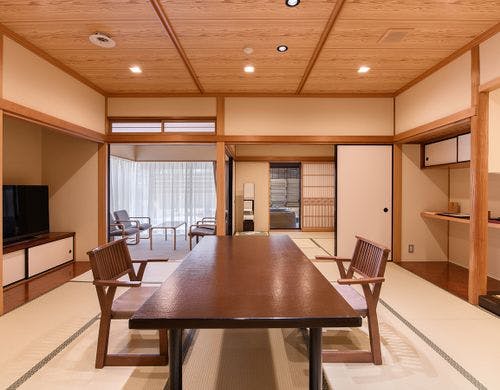 R【本館/68平米～】和室＋源泉露天風呂付