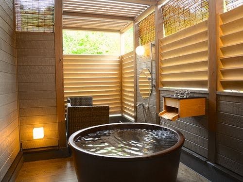 森の中の露天プレミアムツイン