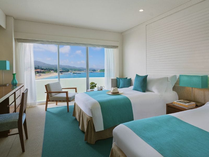 # Classic Twin Room – Beach View