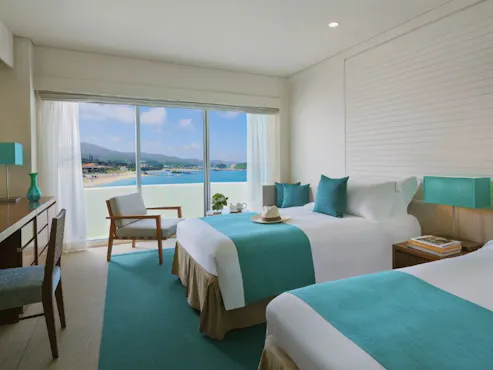 # Classic Twin Room – Beach View