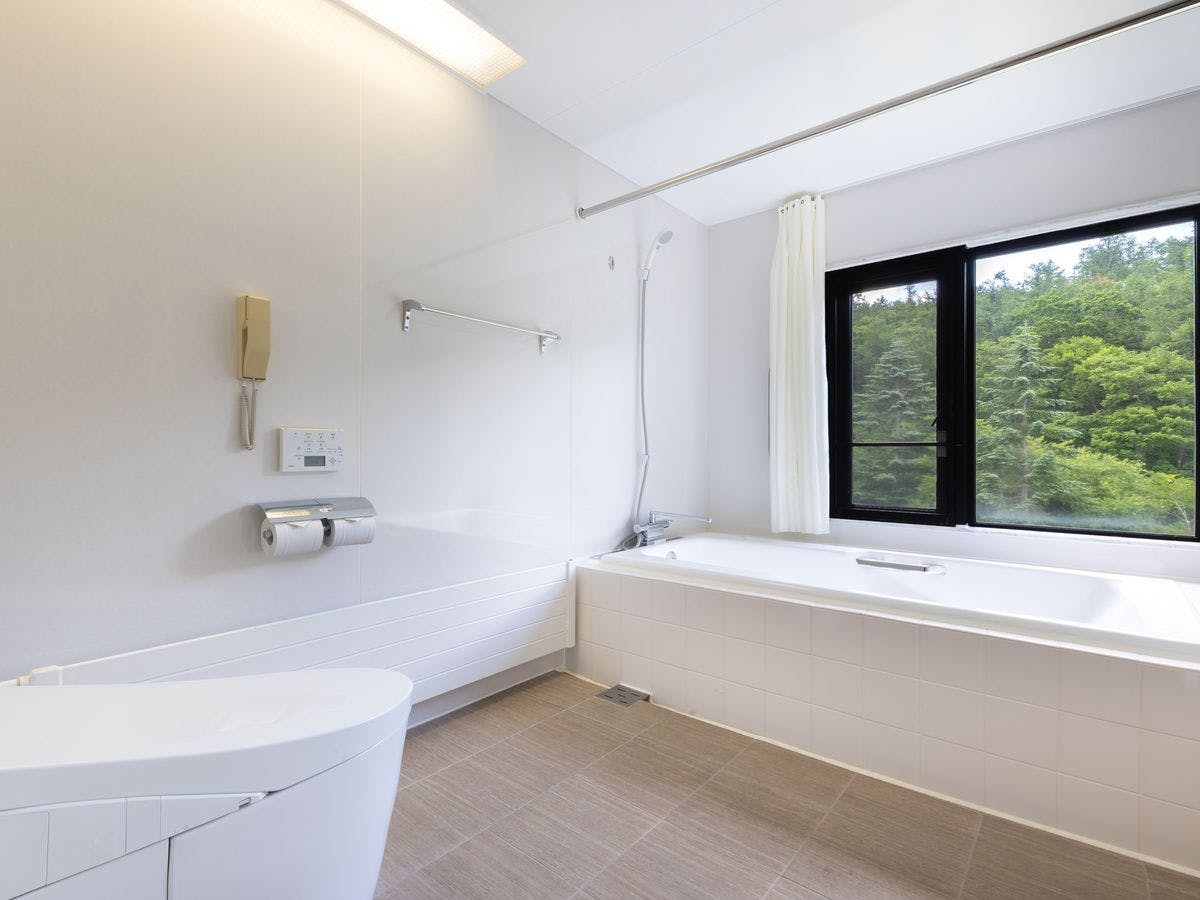 【อาคารกลาง】จูเนียร์สวีท พร้อมห้องน้ำ