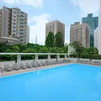 4FL.夏季限定「ガーデンプール」