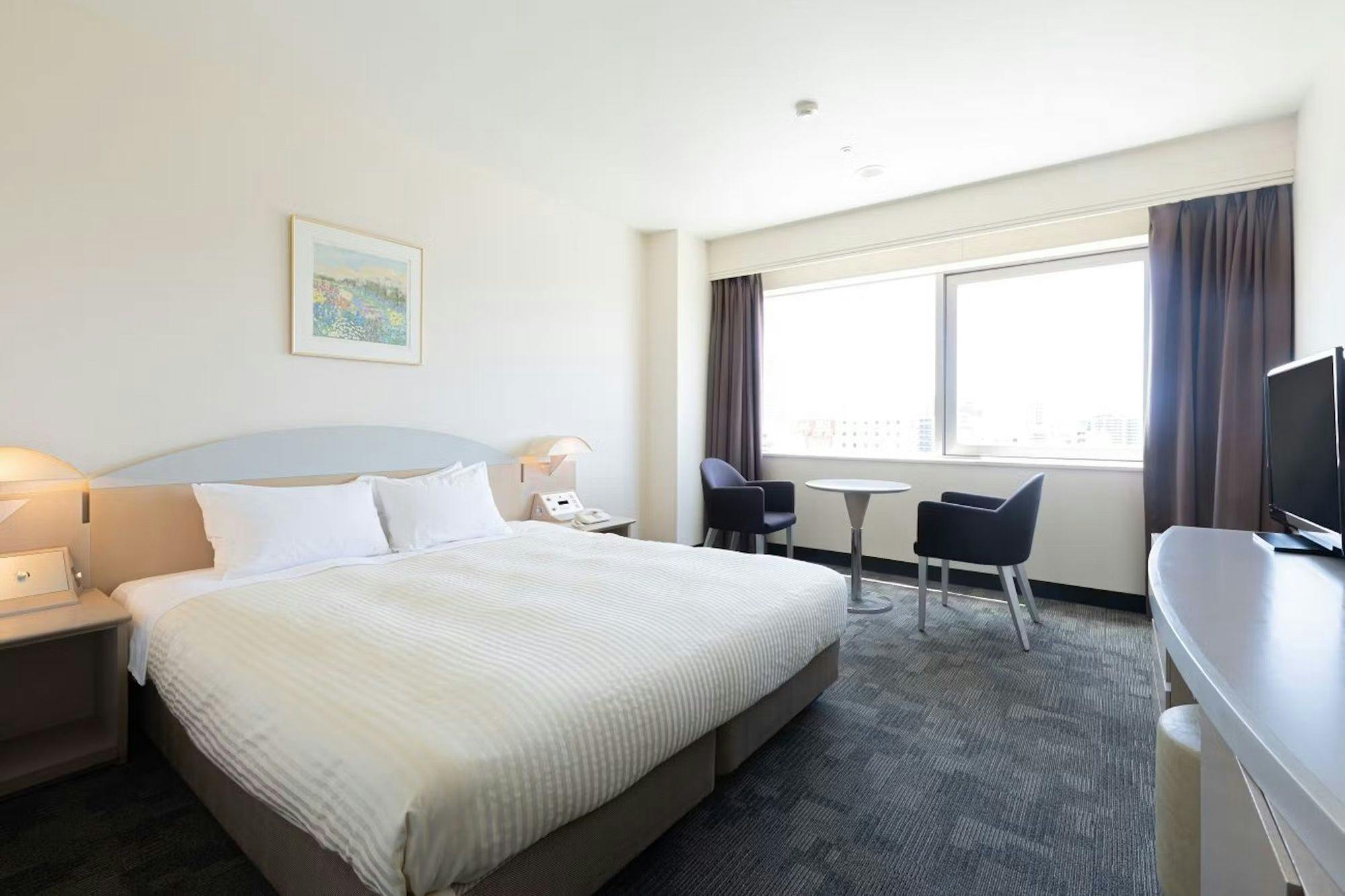 ダブルルームB　２４平米