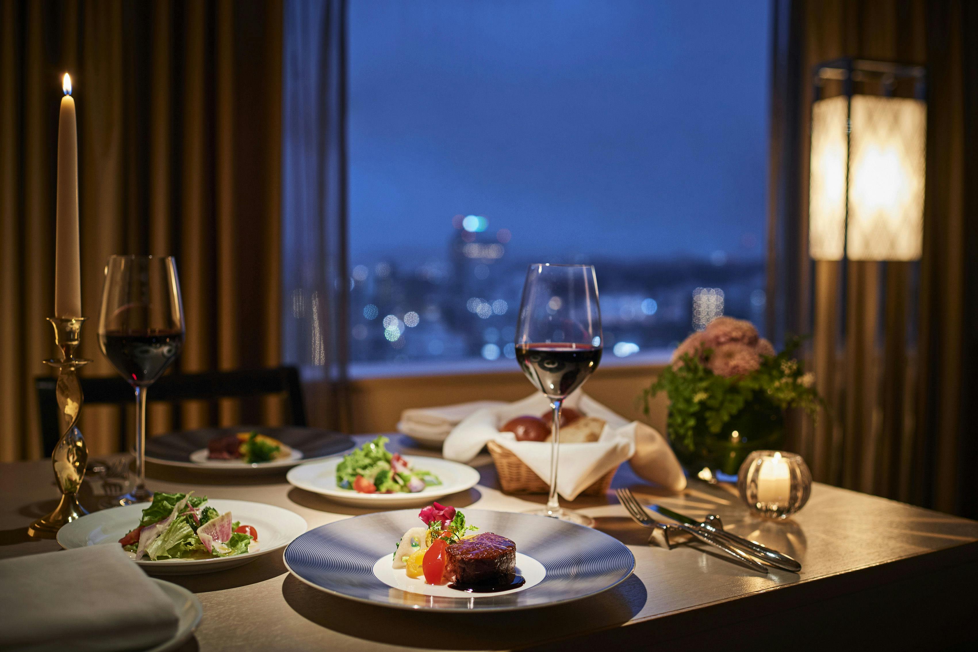 ルームサービス（イメージ）