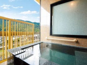 三朝温泉　依山楼岩崎