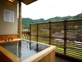 三朝温泉　依山楼岩崎