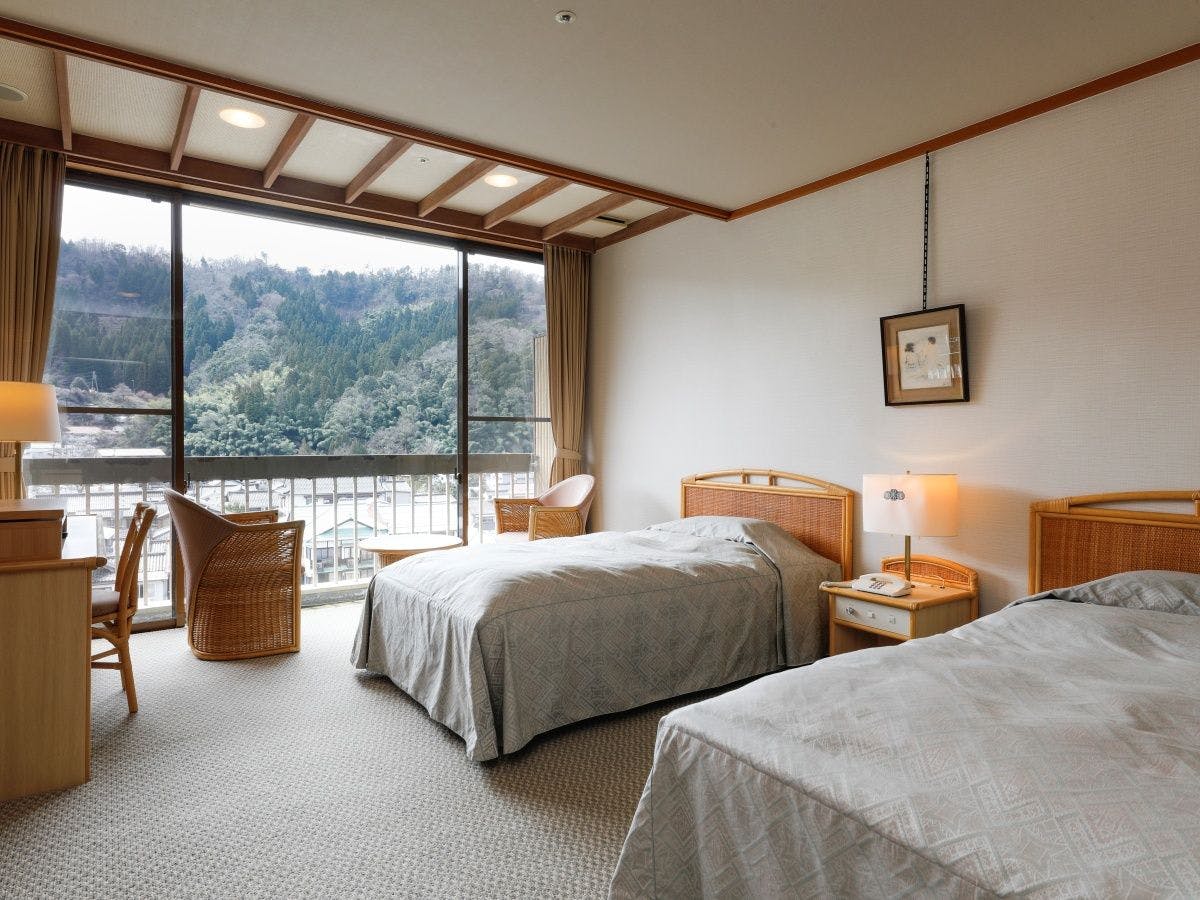 依山楼　岩崎