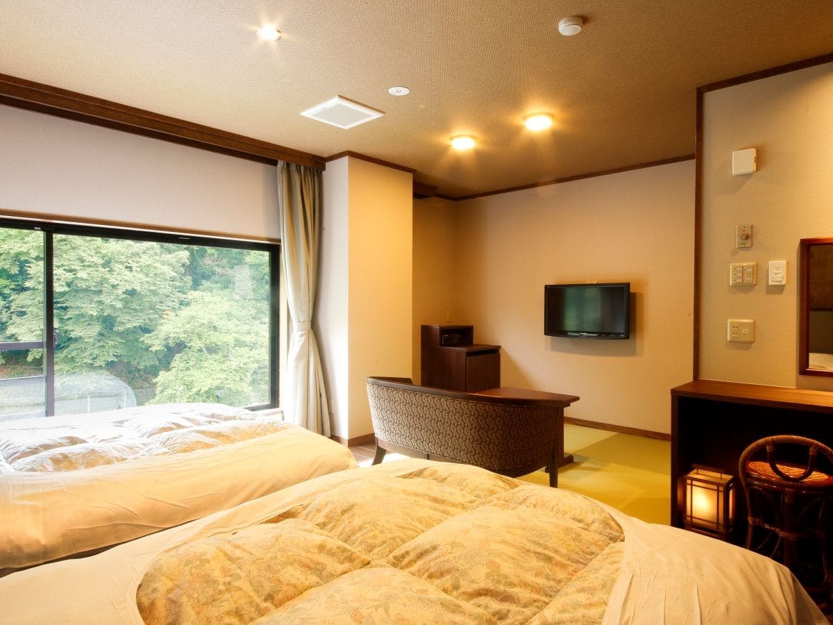 依山楼　岩崎