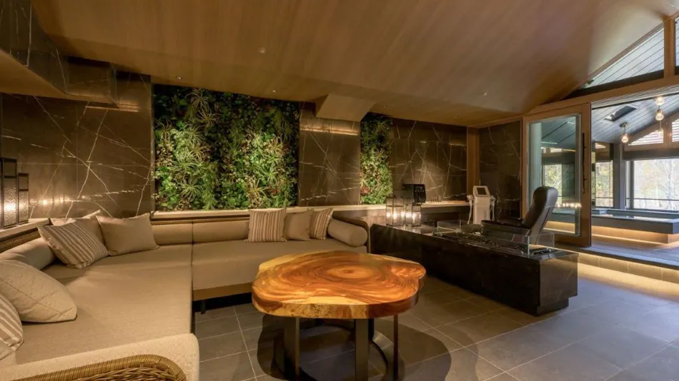Rusutsu Resort Hotel & Convention