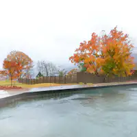 น้ำพุร้อนกลางแจ้ง (ฤดูใบไม้ร่วง)