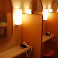 温泉大浴場の女性パウダールーム全8か所