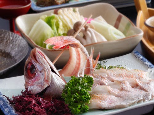 大正浪漫の宿 渡月庵 のどぐろ尽くし会席 幻の高級魚を贅沢に2尾 選べる調理法 皇族もご宿泊された特別室 あやめの間 本館10帖 控えの間 一休 Com