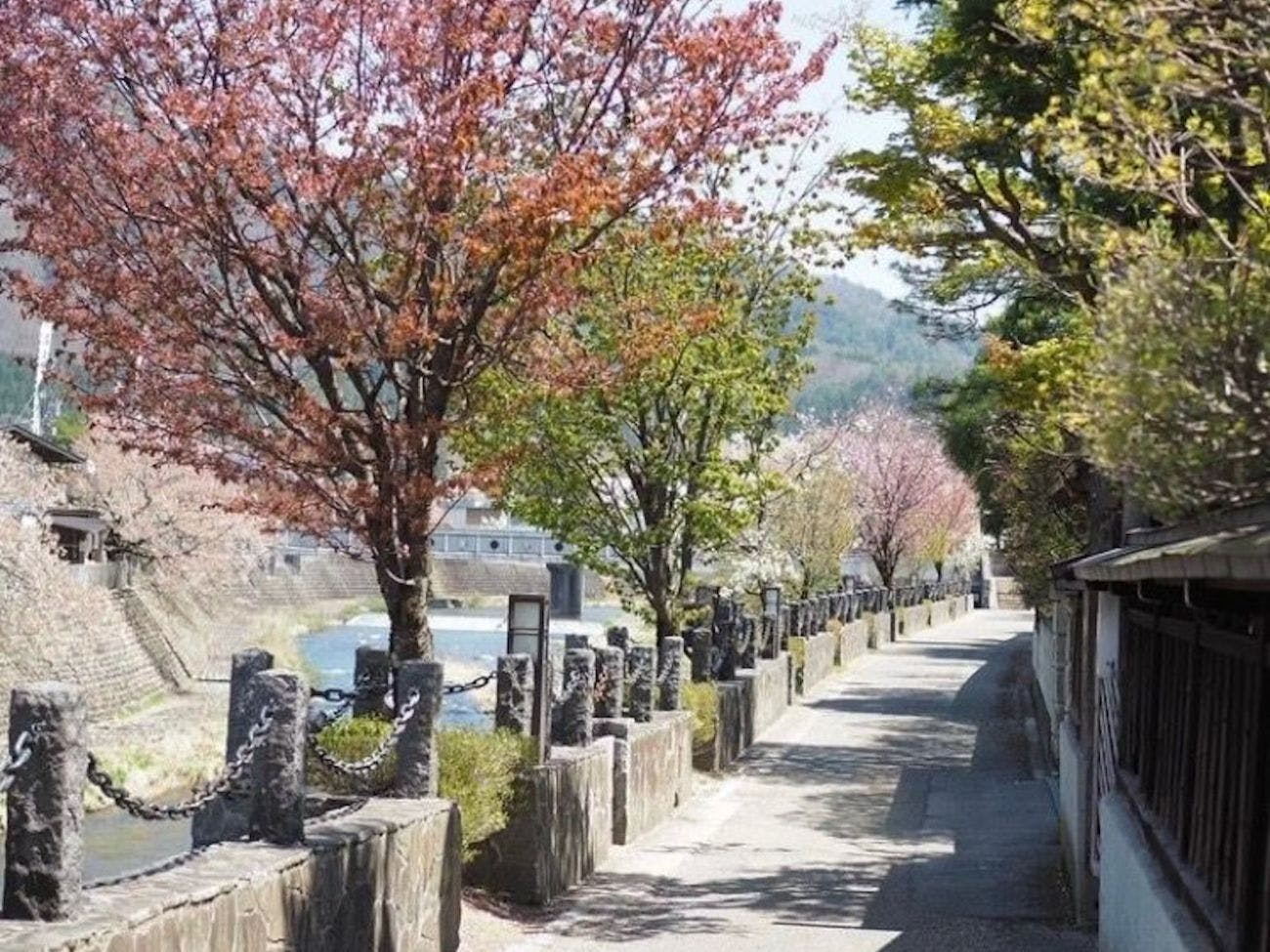 飛騨高山の奥座敷　八ツ三館