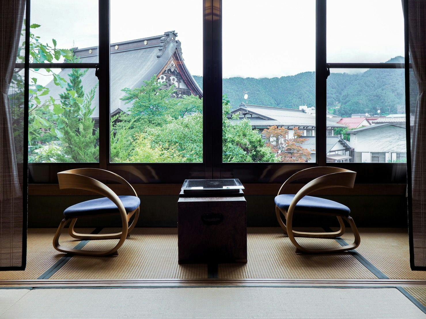 飛騨高山の奥座敷　八ツ三館