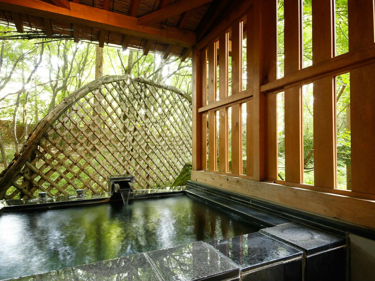 【藍プレミアムSTAY・露天風呂付き客室】藍染め空間とあなただけのプライベート温泉で至福の刻。