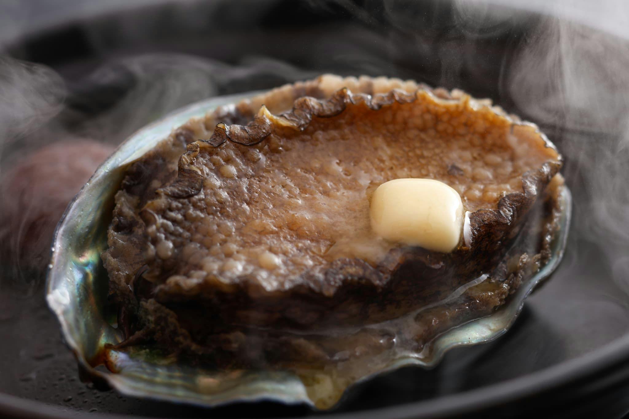 หอยเป๋าฮื้อย่างเต้น