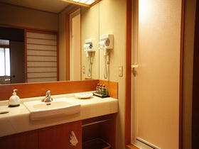 きのさきの宿　緑風閣