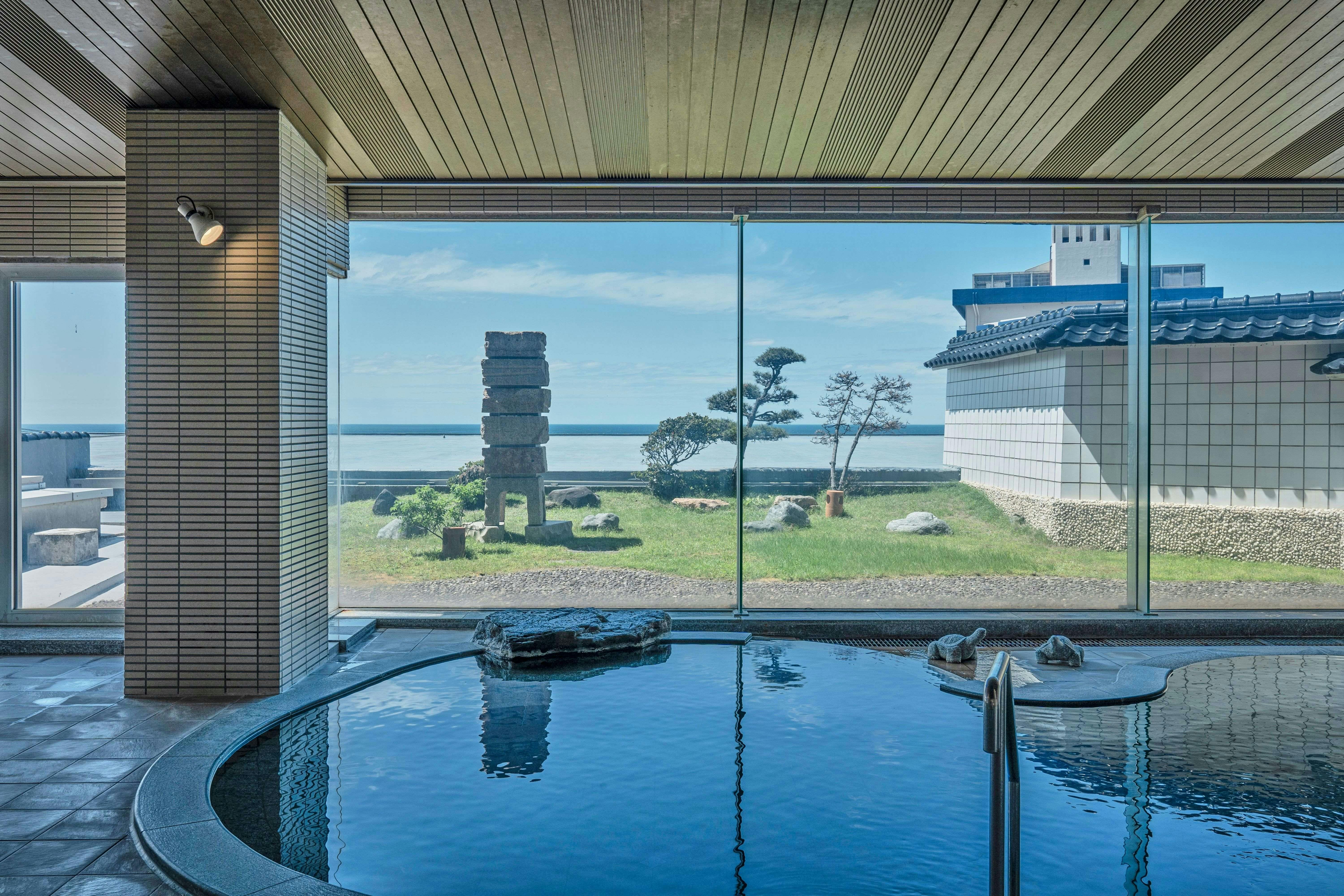 ห้องอาบน้ำรวม (สำหรับผู้ชาย)