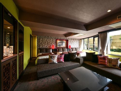 ダイナスティスイート