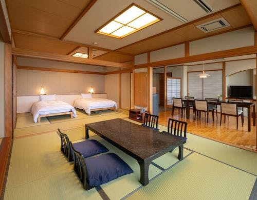 ■【リビング付客室一例】ベッド付のお部屋