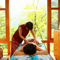 エステコースの1つ「ハワイアンロミロミ」