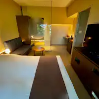 ห้องเตียงคู่ (ห้อง 102)