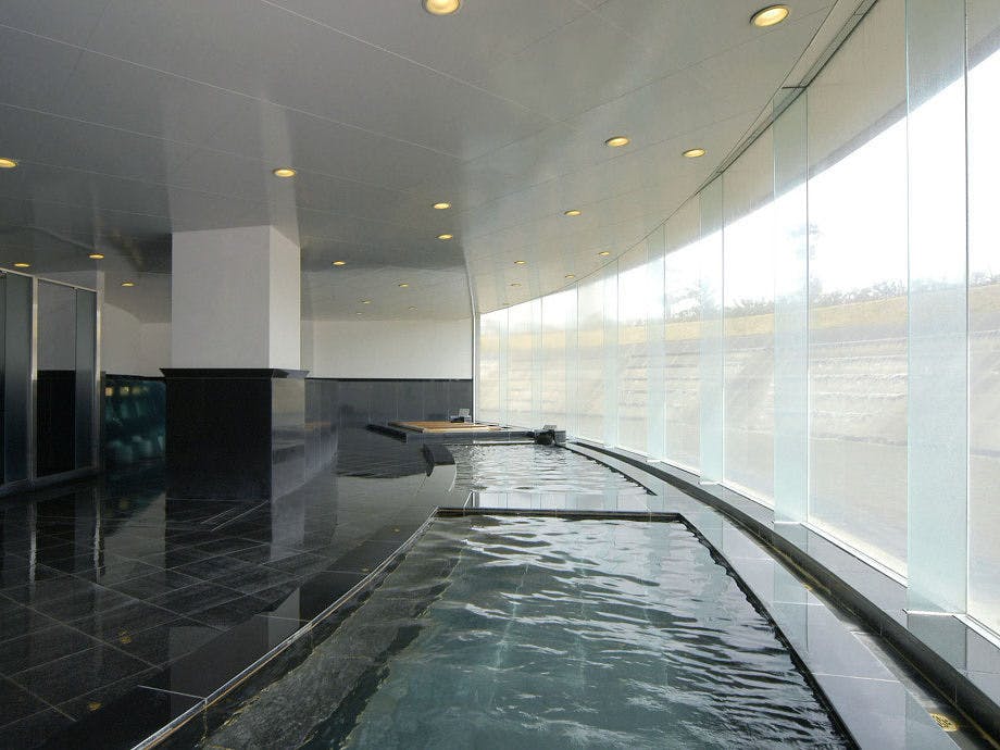 Mata air panas alami "Oxia"