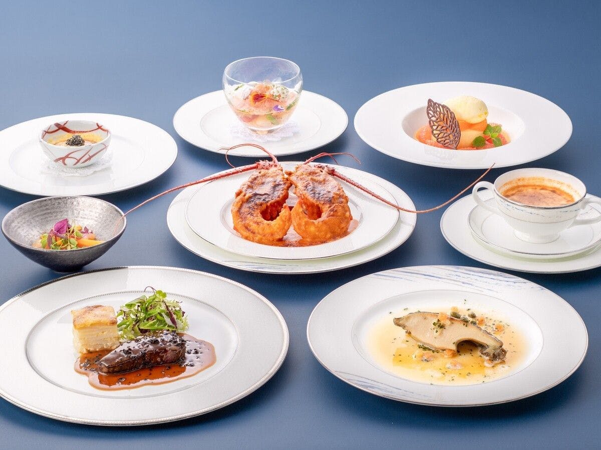 【海の幸フランス料理「トラディション」】鮑・伊勢海老など変わらぬホテル伝統の味を堪能＜夕朝食付＞