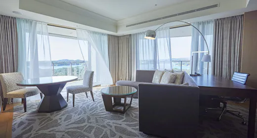 コーナースイート