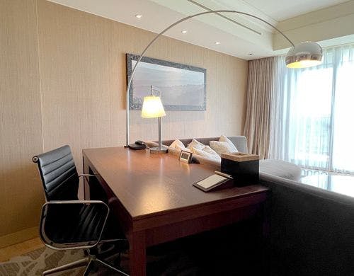 エントランス客室側より