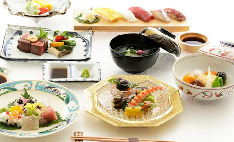 三重県で伊勢海老料理の美味しい宿をお探しならこの3宿がおすすめです