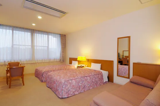 青山ホテル洋室