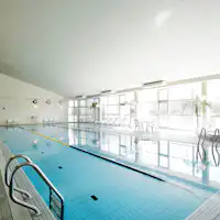 屋内温水プール 青山ホテル内