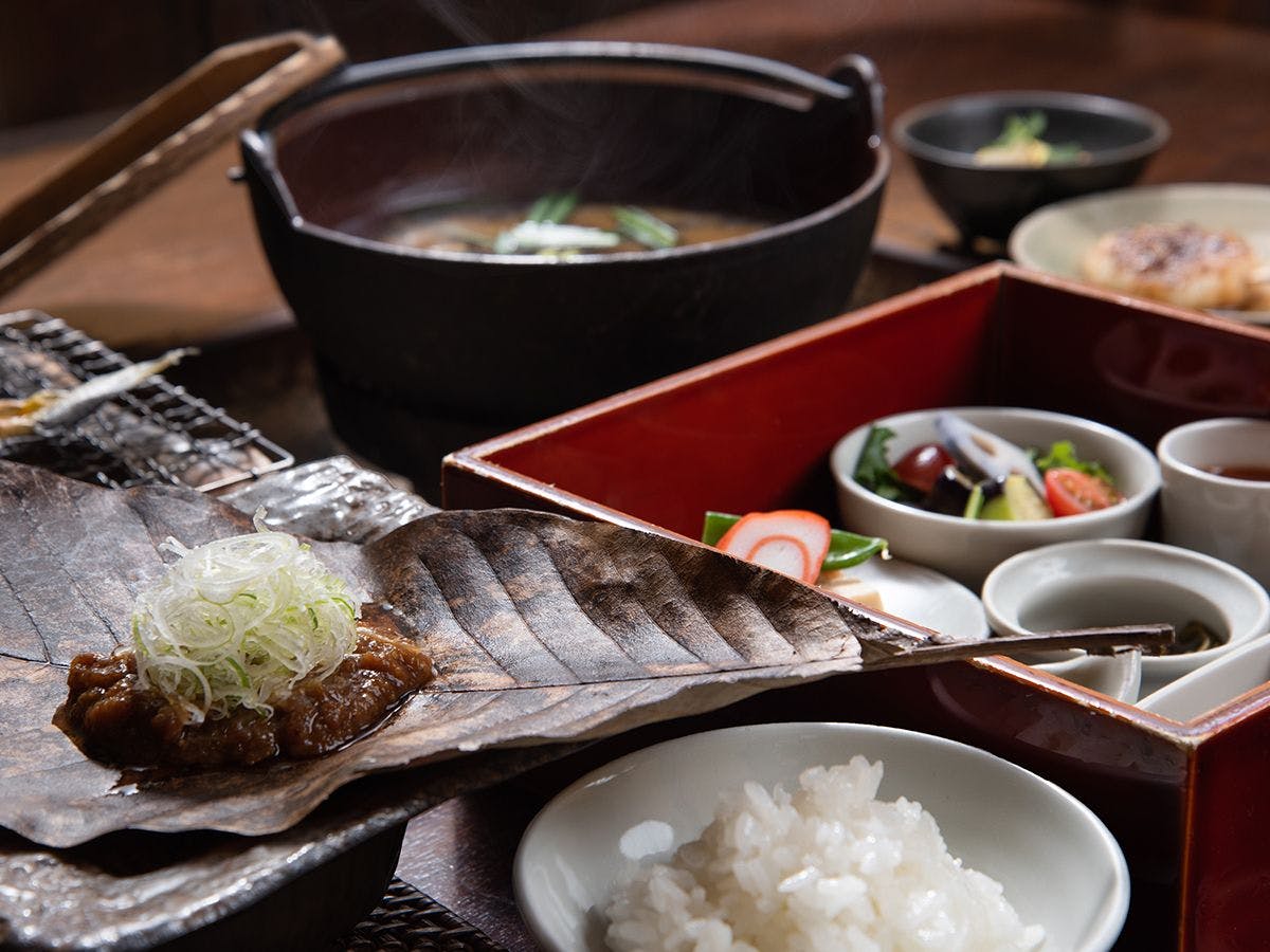 料理旅館　奥飛騨山草庵　饗家（きょうや）
