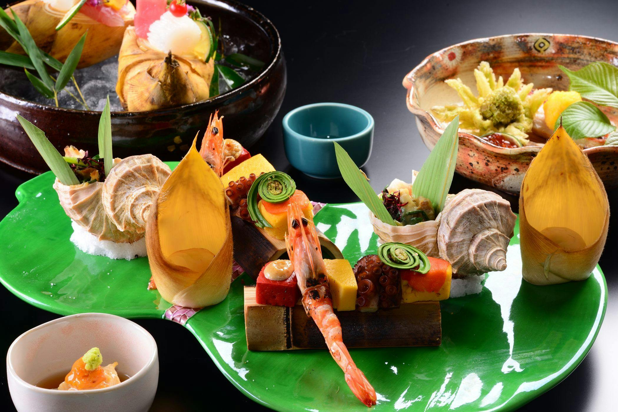 【記念日】特典充実で彩る特別な一日｜ワイン・ケーキ・貸切露天付｜花紋客室（スタンダードチェックイン）