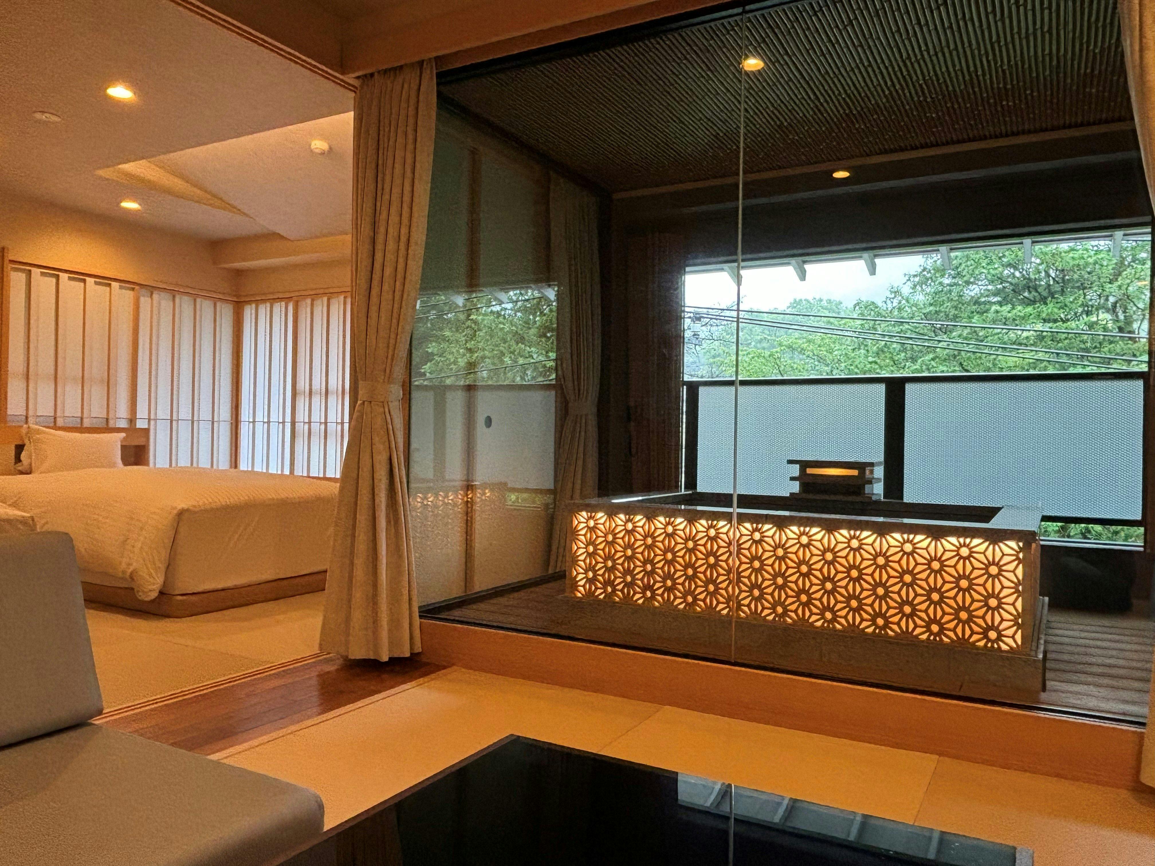 Bilik khas dengan onsen terbuka 'Hana no Shou'