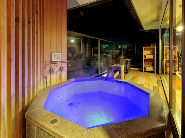 【rocca香】露天風呂付きコーナーツイン