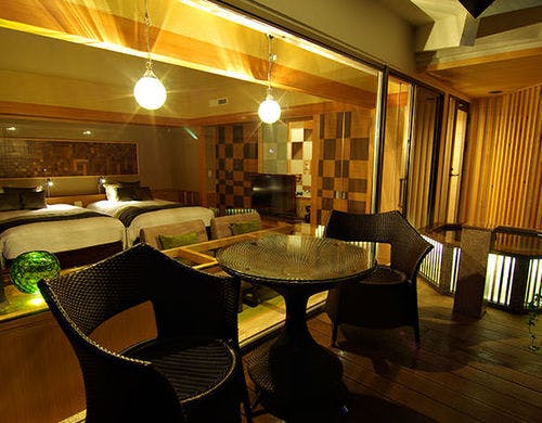 露天風呂付客室　六花コーナーツイン「香」