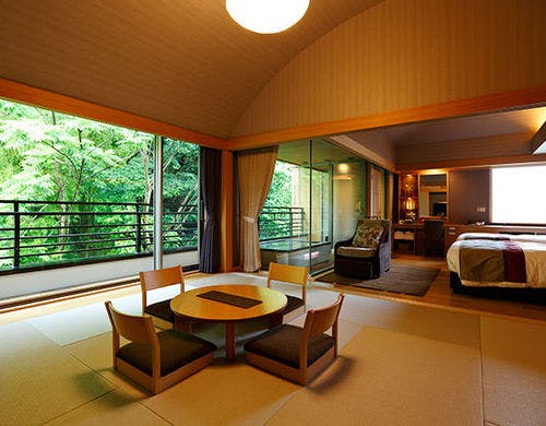 502_露天風呂付客室rocca 竹林側和洋室：結