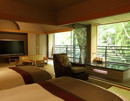 露天風呂付客室　六花　竹林側和洋室「結」