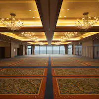 *Di dalam gedung: Ocean Banquet Sōyō