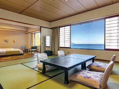 オーシャンビュー和洋室