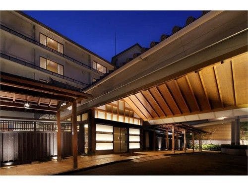 【2017年4月翻新】正門